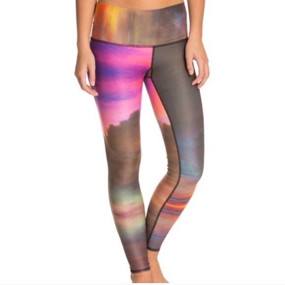 Teeki Clouds Leggings - Picture 1 of 6
